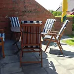 Mit Garten- Grill Und Terrasse By Interhome Friedrichskoog-Spitz